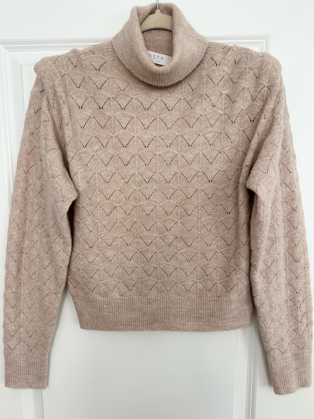 ASTR The Label Taupe Fall Turtleneck Pointelle Knit Sweater With Shoulder Pads